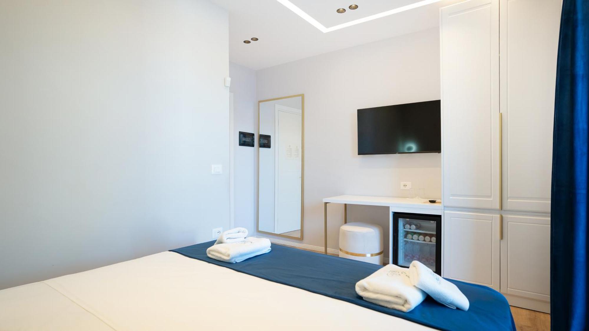 Sea Queen Luxury Hotel Radhimë Exteriér fotografie