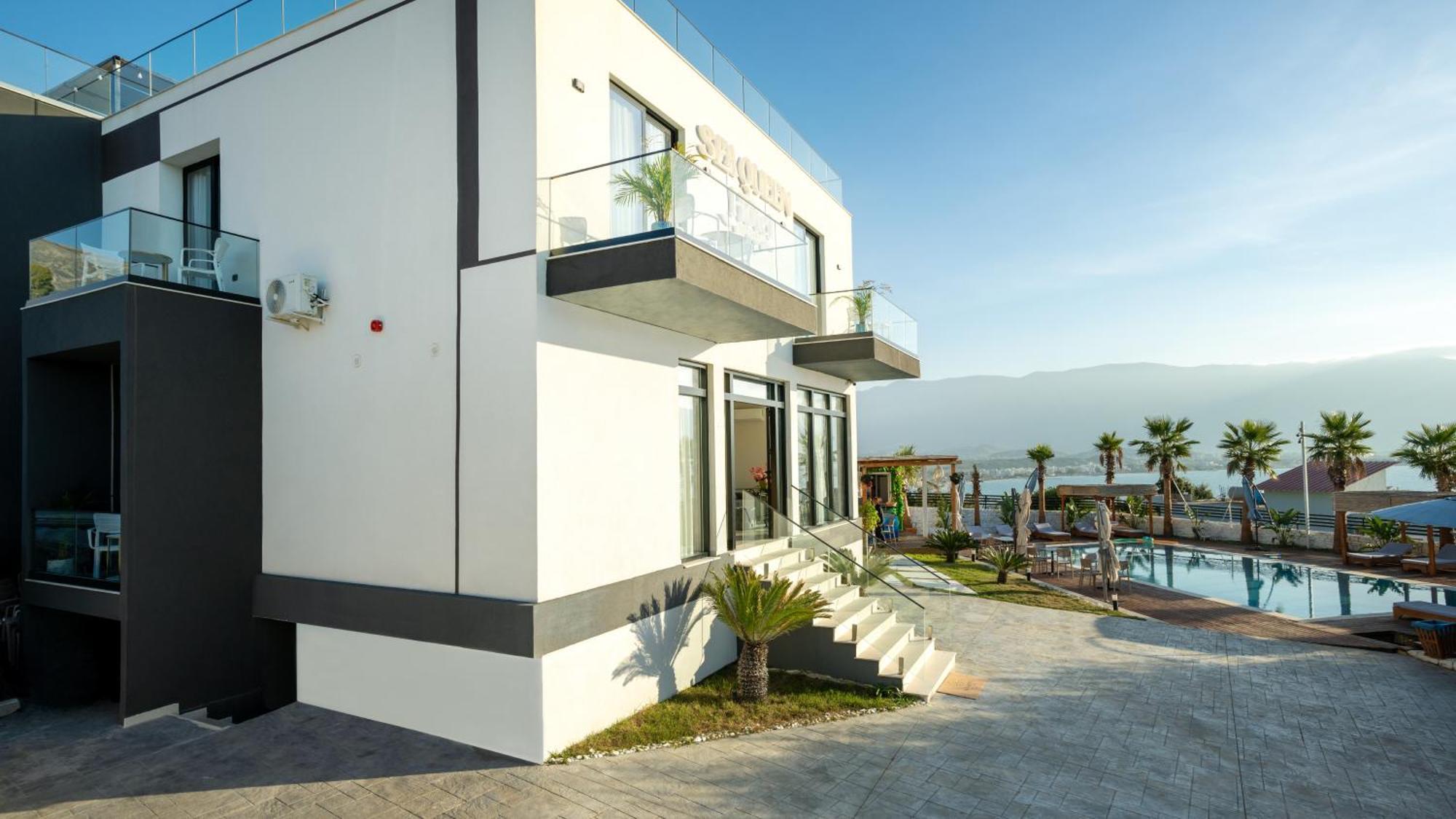 Sea Queen Luxury Hotel Radhimë Exteriér fotografie