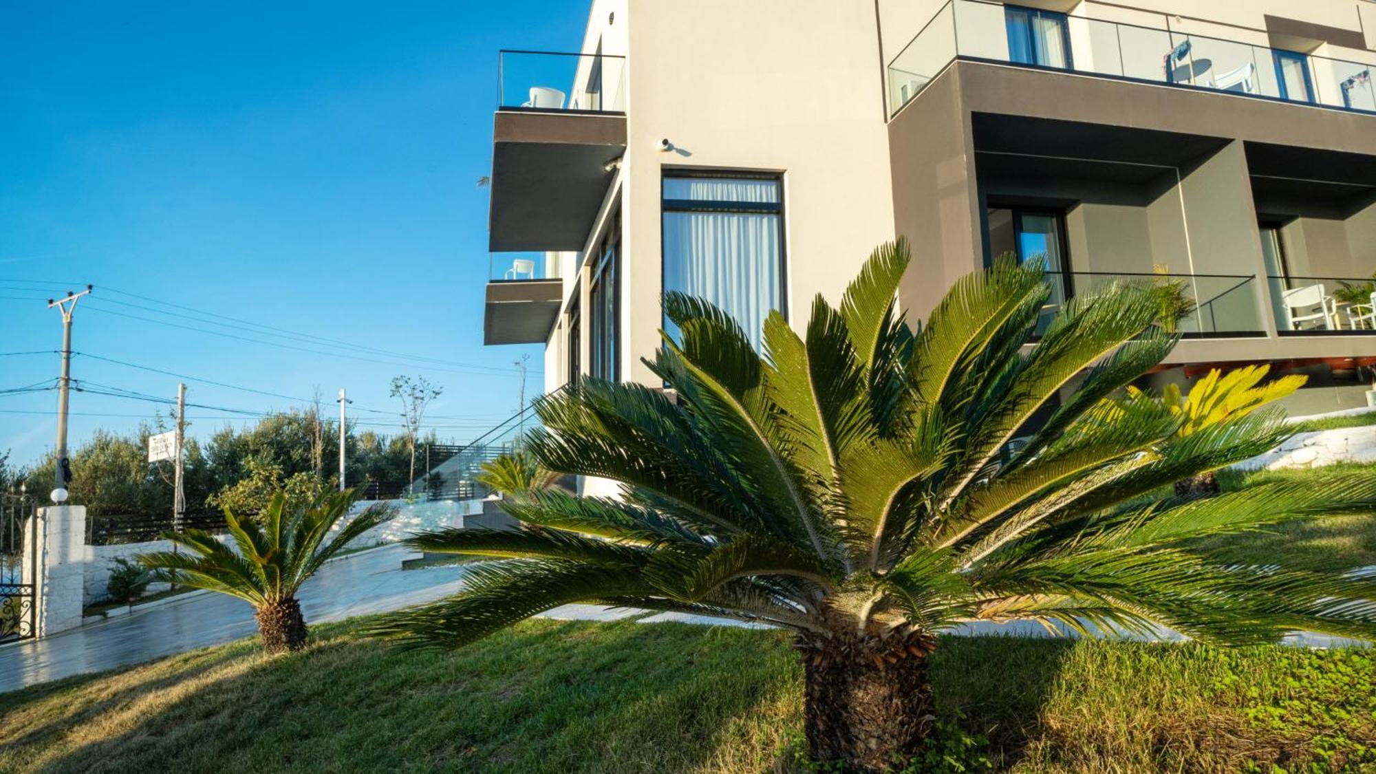 Sea Queen Luxury Hotel Radhimë Exteriér fotografie