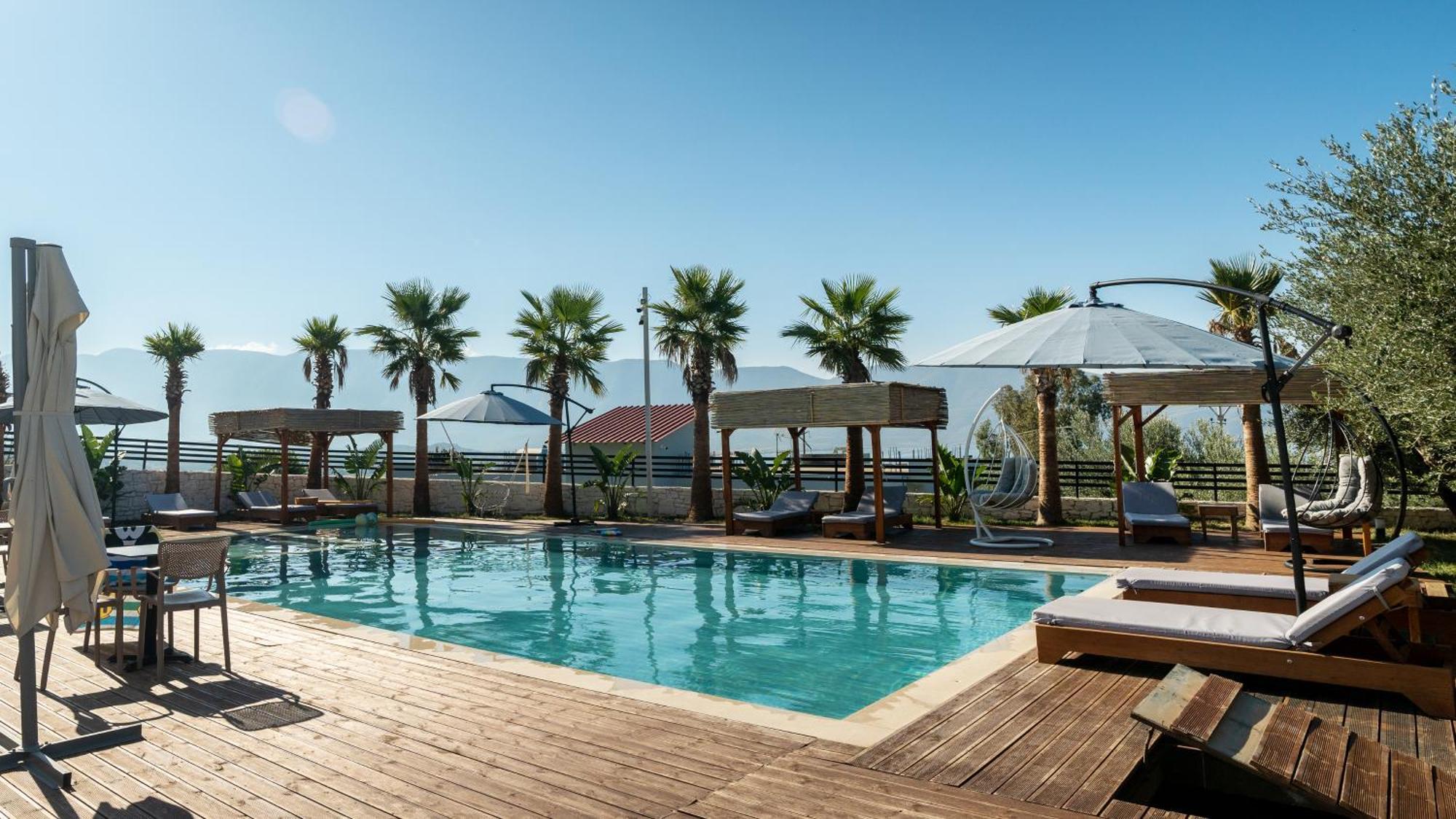 Sea Queen Luxury Hotel Radhimë Exteriér fotografie