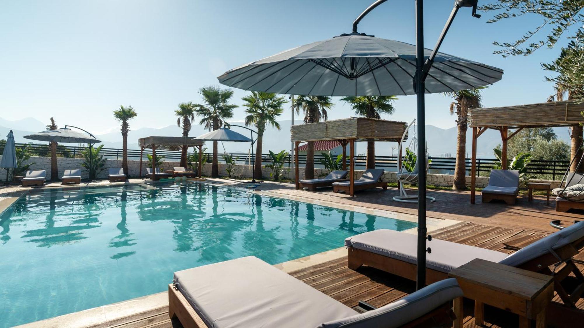 Sea Queen Luxury Hotel Radhimë Exteriér fotografie